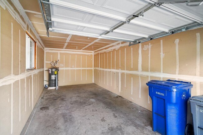 Building Photo - 13411 Meadow Rd