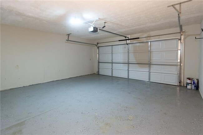 Building Photo - 374 McGiboney Rd