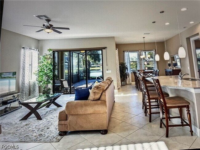Building Photo - 12690 Fairington Way