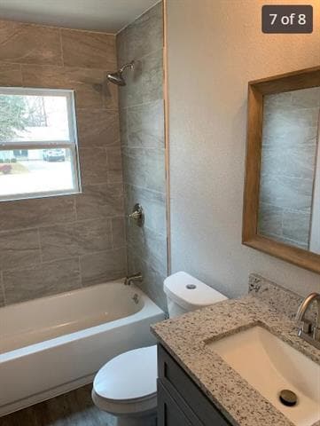 Building Photo - 632 Livingston Dr