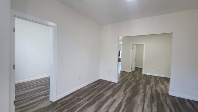 Building Photo - 113 63rd St