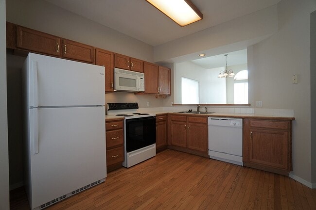 Building Photo - 3430 MacGregor Dr