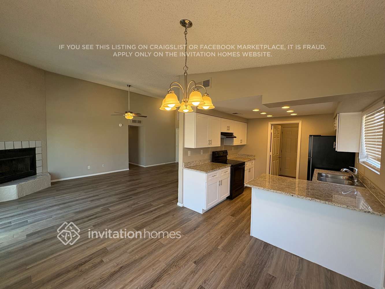 Building Photo - 7526 W Desert Cove Ave