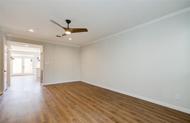 Building Photo - 5839 Sugar Hill Dr