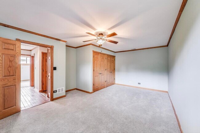 Building Photo - 821 S Racine Ave