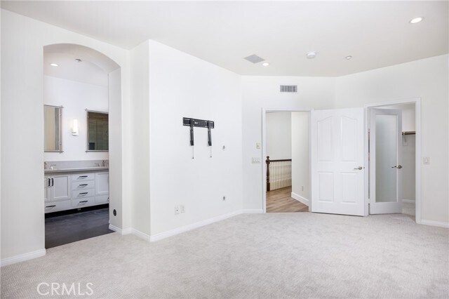 Building Photo - 6254 Seabourne Dr