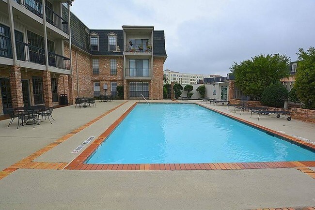 Building Photo - 2400 N Braeswood Blvd