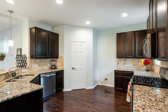 Building Photo - 404 Buttercup Creek Blvd