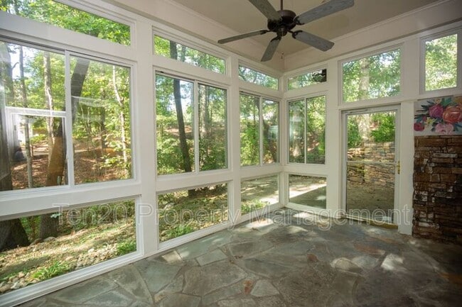 Building Photo - 4701-12 Turnberry Ln