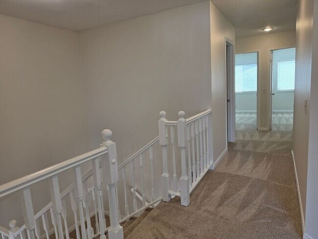 Building Photo - 27875 Avenida Armijo