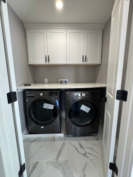 Building Photo - 3116 Dobson St