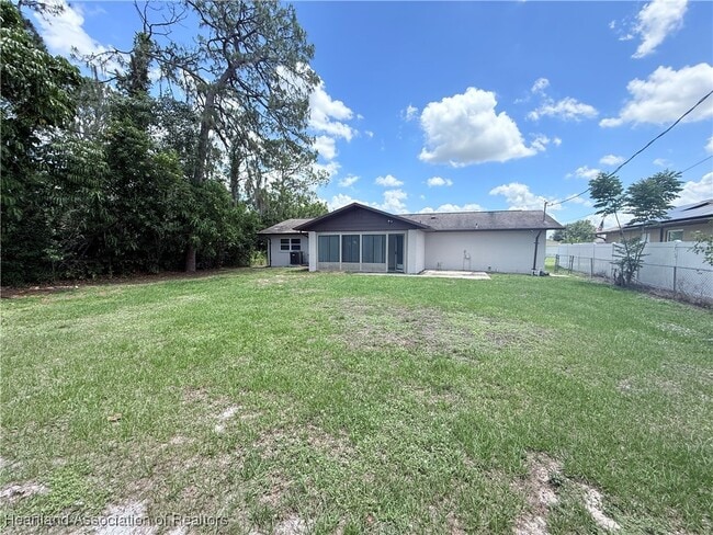 Building Photo - 944 Galaxy Ave