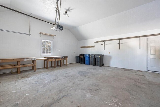 Building Photo - 18 Coggeshall Way