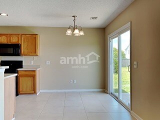 Building Photo - 88 Dovetail Cir