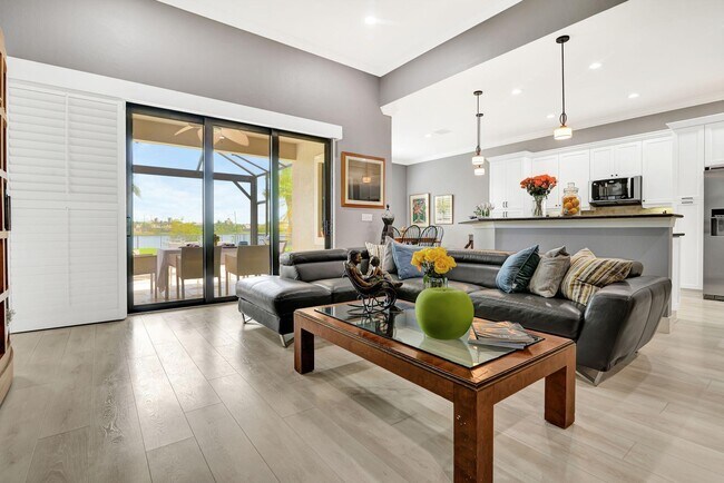Building Photo - 3600 Siena Cir