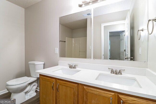 Building Photo - 3492 Harper Ln