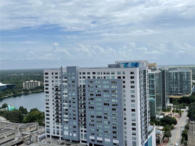 Building Photo - 155 S Court Ave