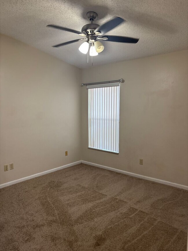 Building Photo - 2861 Falling Tree Cir