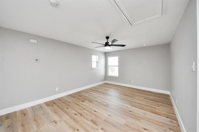 Building Photo - 354 Remington Harbor Ct