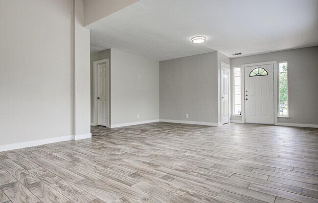Building Photo - 1302 Crete Ln