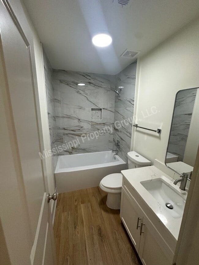 Building Photo - 3BR/3BA For Rent