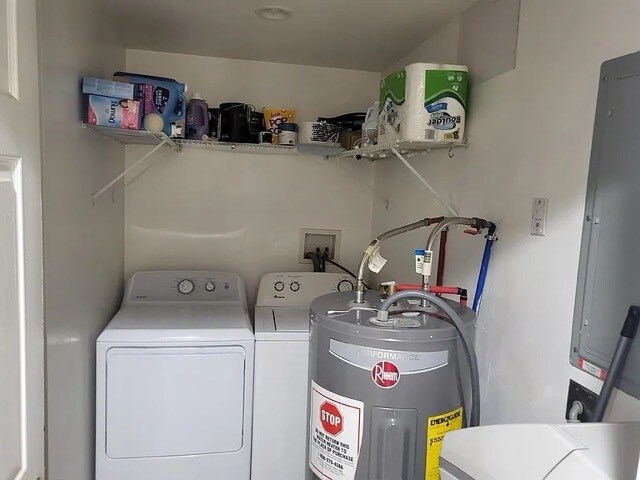 Utility room - 14516 Birchwood Dr