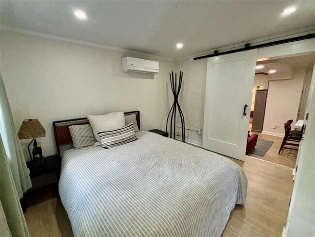 Building Photo - 685 Argonne Ave NE