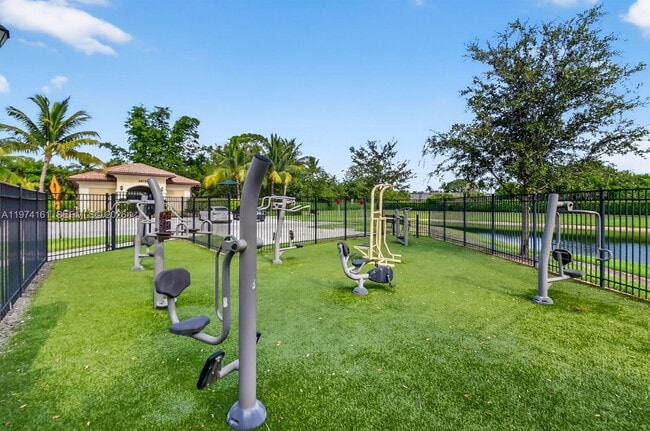 Building Photo - 2857 Bard St