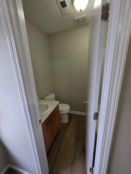 Building Photo - 1209 Harmony St