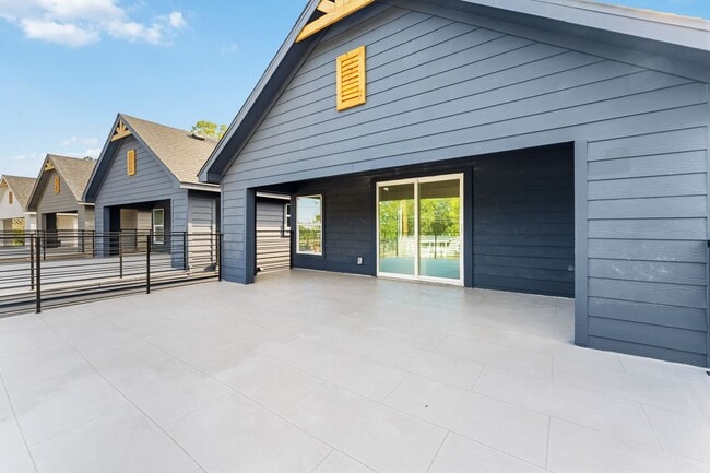 Building Photo - 9328 Firnat St