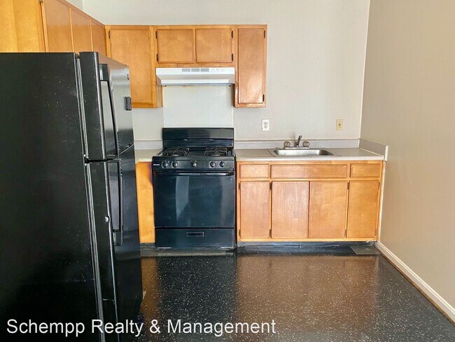 Building Photo - 3 br, 1 bath House - 2433 Slevin St. #2