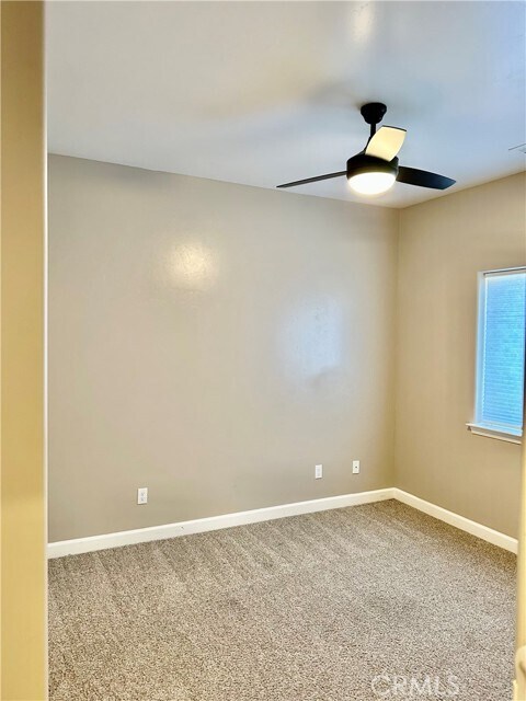 Building Photo - 655 Catala Wy