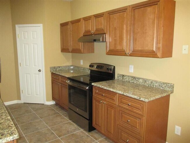 Building Photo - 1050 Trotters Farm Rd