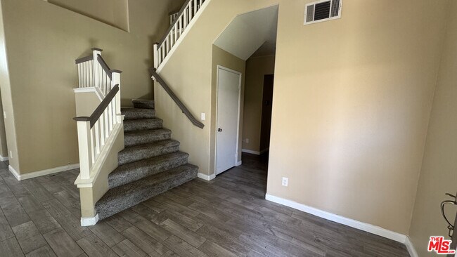 Building Photo - 9465 Nickellaus Ct