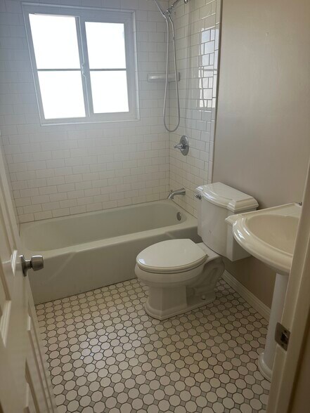 bathroom 2 - 1054 Brady Ln
