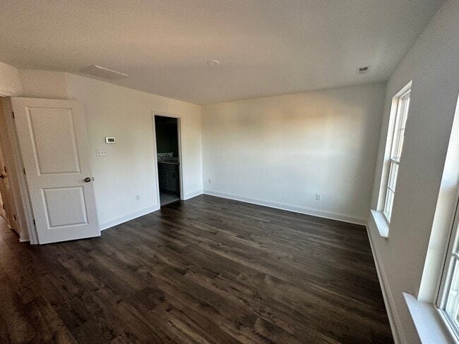 Building Photo - 409 Randolph Vw Dr