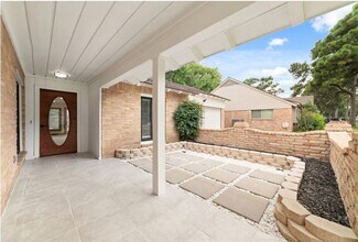 Building Photo - 11411 Ash Creek Dr