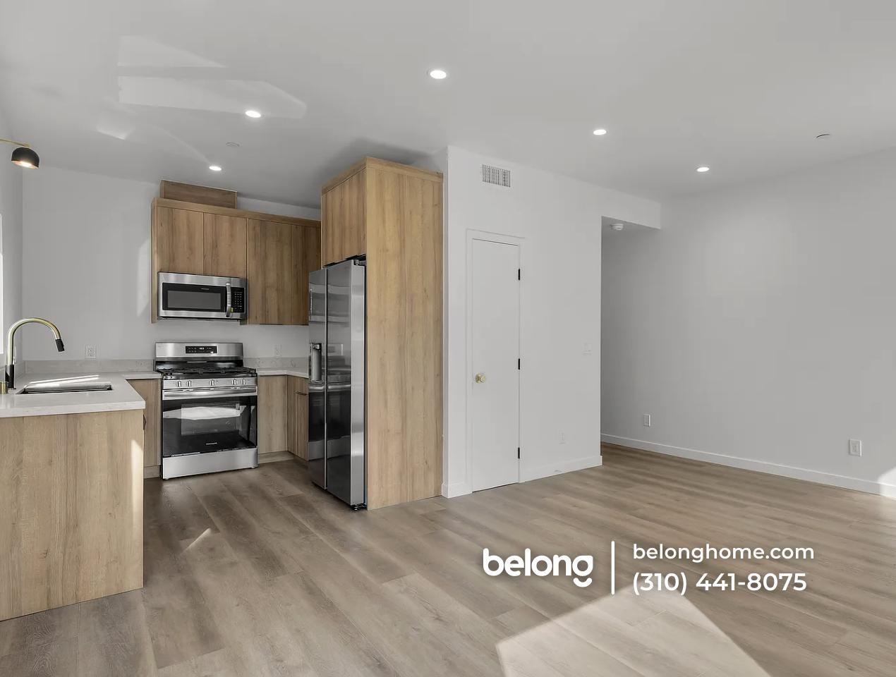 Building Photo - 414 S Ave 56