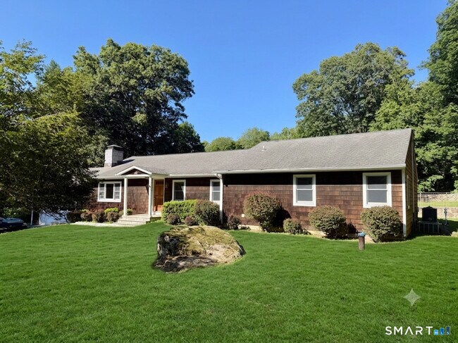 Building Photo - 42 Blueberry Hill Rd