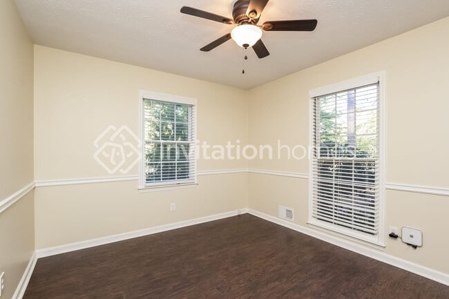 Building Photo - 260 Lantern Ridge Ct