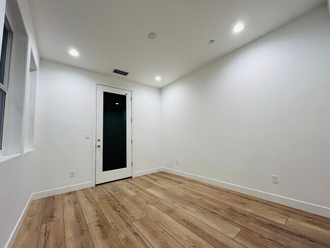 Building Photo - Tesoro Viejo Home- this is home and the community is unlike anything you've experienced before!