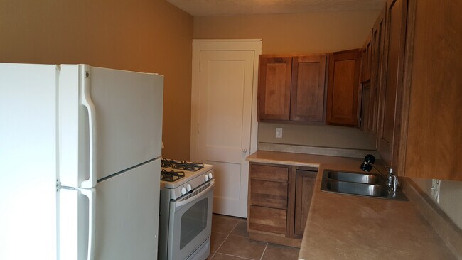 Building Photo - 1107-1111 26th St