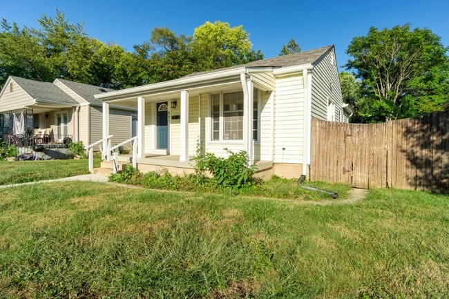 Building Photo - 5017 Indianola Ave