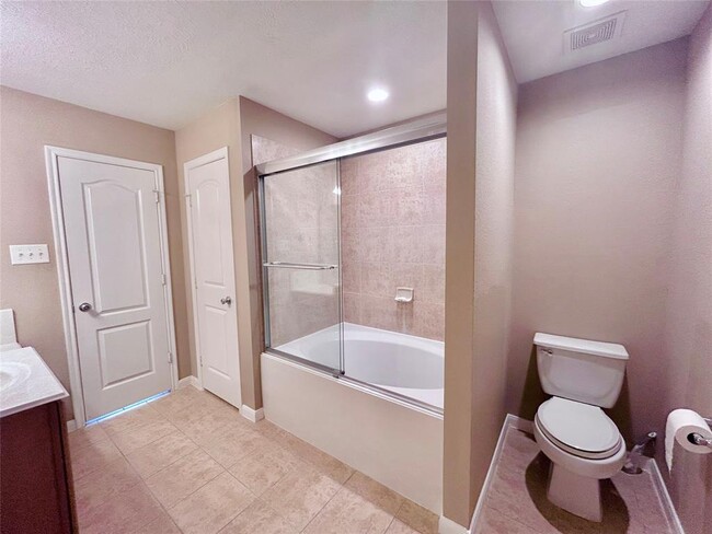 Building Photo - 803 Sweet Flower Dr