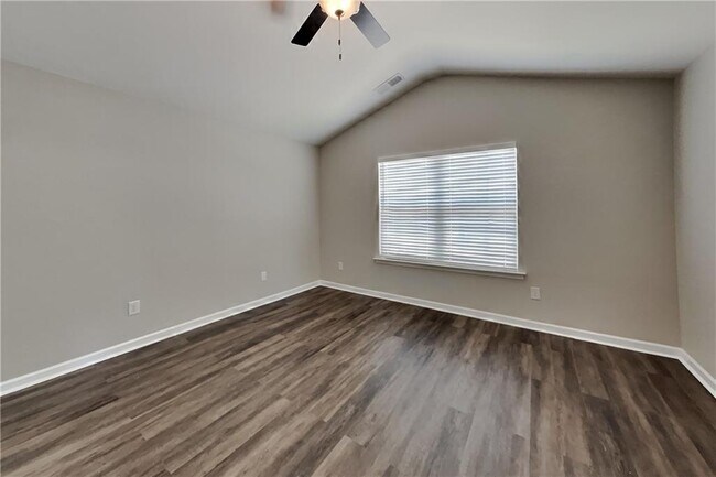 Building Photo - 843 Lobdale Falls Dr