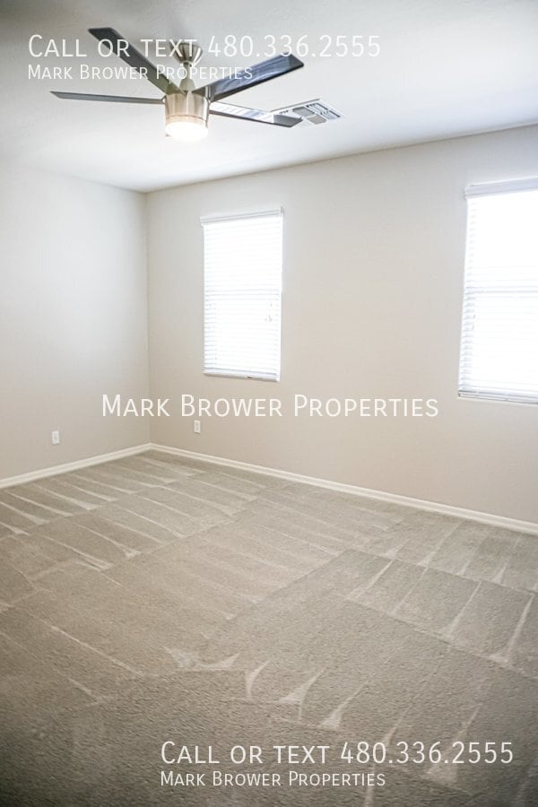 Building Photo - 2268 S Henry Ln