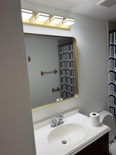 Building Photo - 3001 San Clara Dr