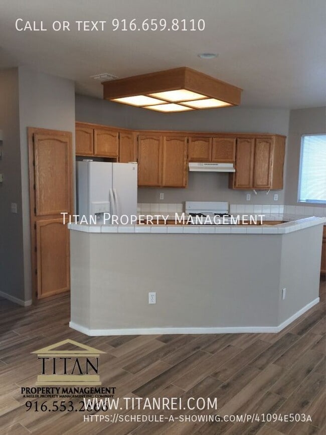 Building Photo - 9231 Sunfire Way