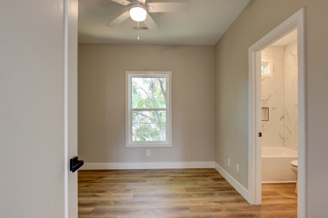 Building Photo - 230 3rd St