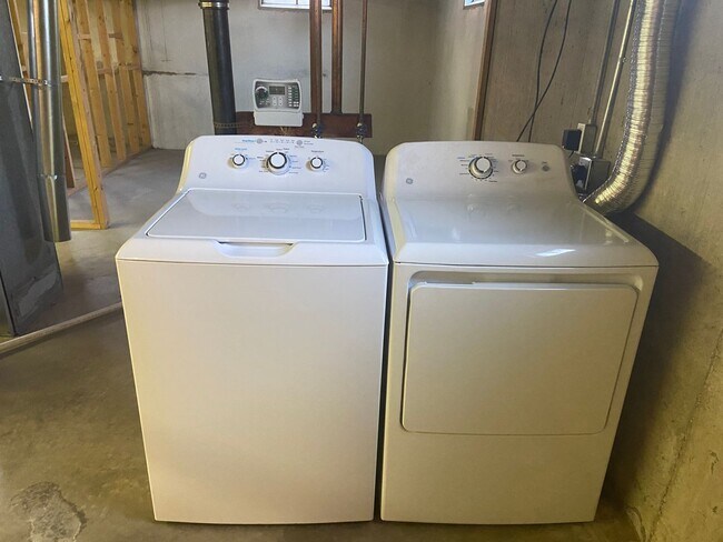 Building Photo - Charming 2 bedroom home in Ruby Hill neighborhood of Denver